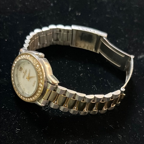 Peugeot Gold w/ Rhinestones Stainless Steel Watch Back New Battery March 2025 - Picture 3 of 7